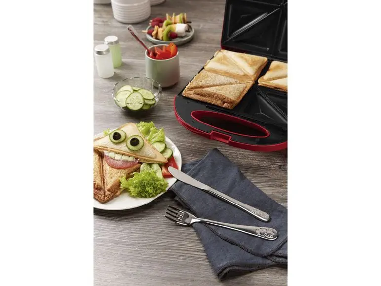 máy nướng bánh sandwich silvercrest SSWM 1400 B2 02