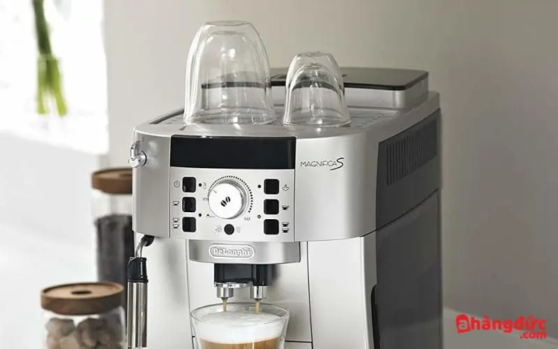 Máy pha cafe Delonghi ECAM 22.110.B được trang bị hệ thống hâm nóng tách