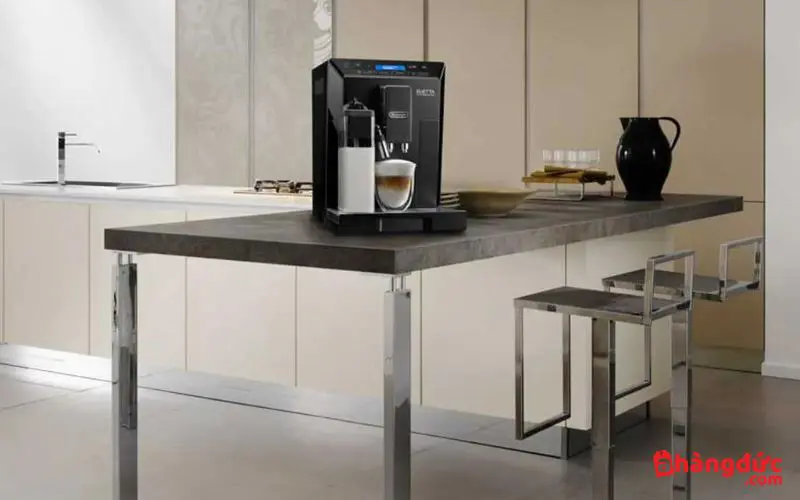 Delonghi Eletta ECAM44.660.B có thiết kế sang trọng, thời thượng