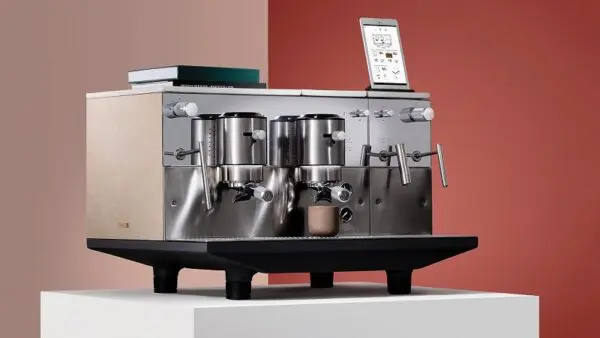 Núm điều khiển vòi đơn giản và chỉ tập trung vào trải nghiệm Barista