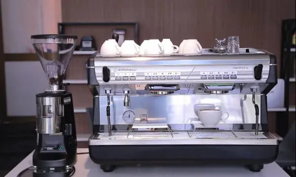 Vài nét về máy pha cafe Nuova Simonelli