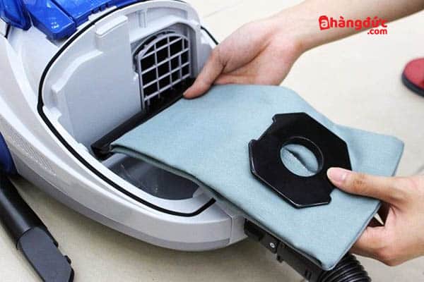 Máy hút bụi có túi