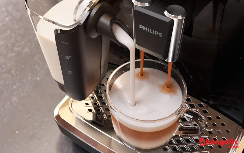 Philips EP2231/40 được trang bị hệ thống tạo sữa Latte Go tiên tiến