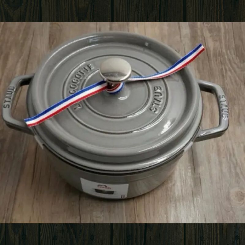 Nồi gang Staub 12cm màu xám