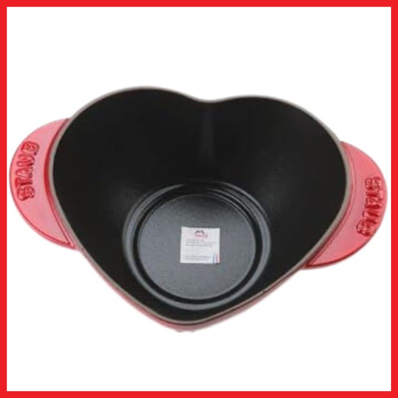 Nồi gang Staub trái tim 20 cm màu đỏ