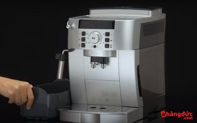 Bước 4 - Quy trình tẩy cặn máy pha cà phê Delonghi ECAM22.110.B