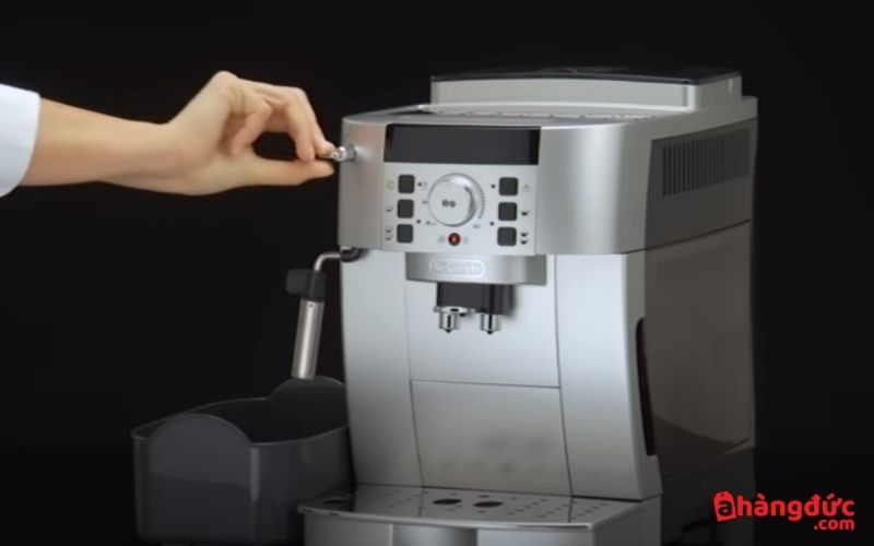 Bước 9 - Quy trình tẩy cặn máy pha cà phê Delonghi ECAM22.110.B