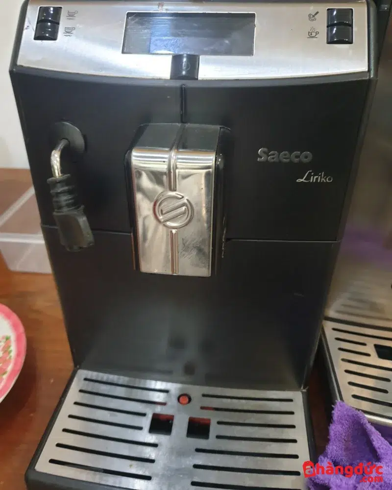 Ảnh thực tế của máy pha cà phê tự động Saeco Lirika Basic Black