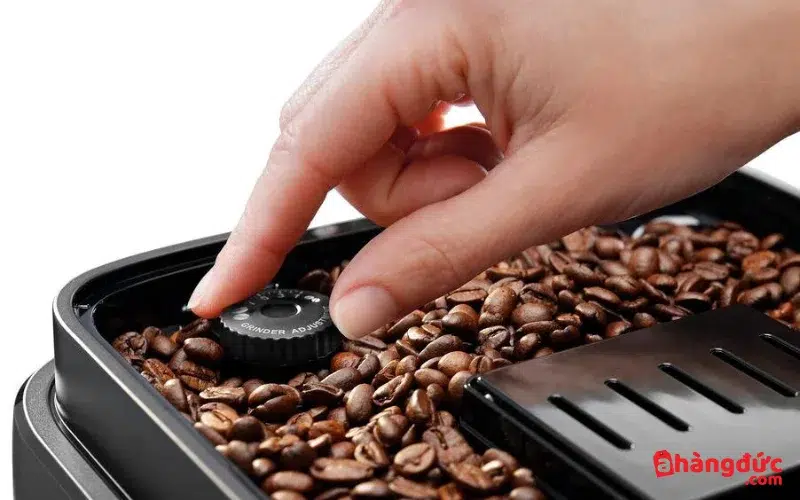 Thưởng thức cà phê tươi với máy xay bằng gốm tích hợp trên Delonghi ECAM290.81.TB