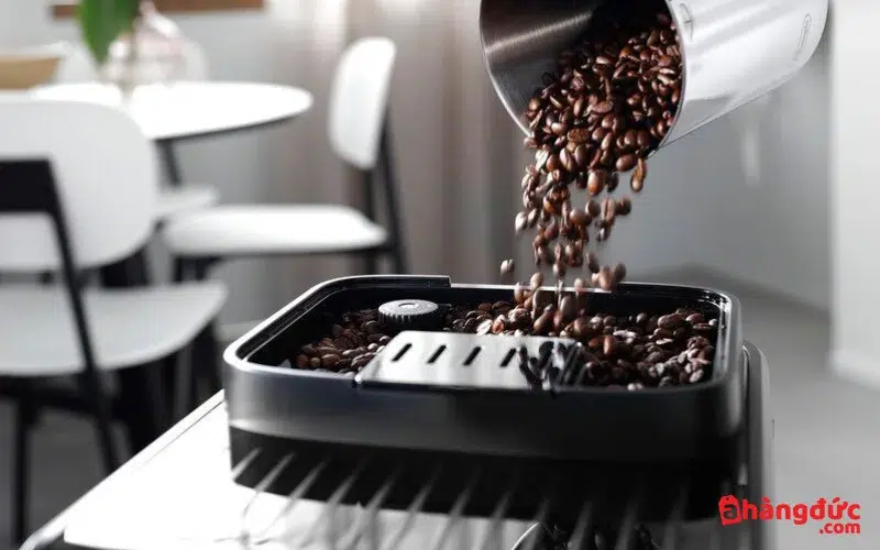 Luôn được thưởng thức cà phê tươi với máy xay tích hợp trên Delonghi Magnifica Evo ECAM290.61.B
