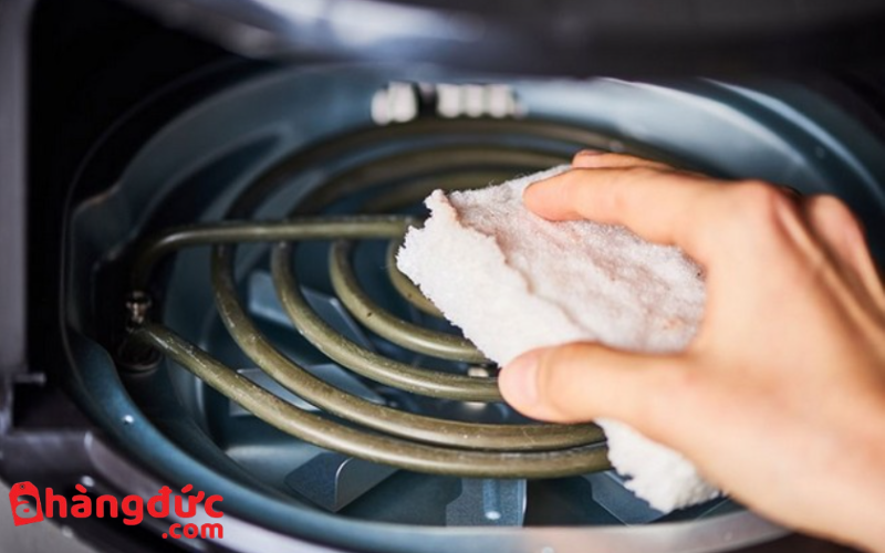 Cách làm sạch nồi chiên không dầu Tefal