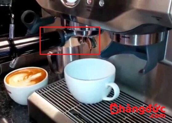 Cách pha capuchino bằng máy pha cà phê