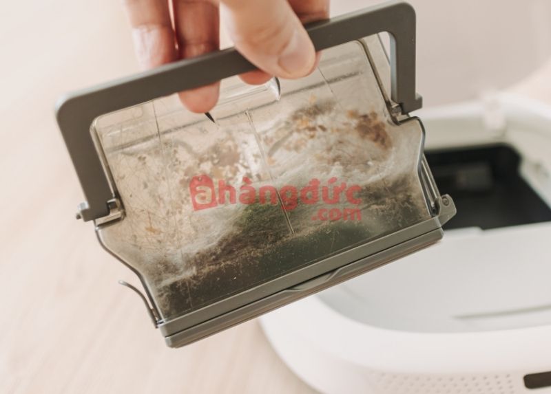 Hộp chứa bụi và màng lọc lên tiếng