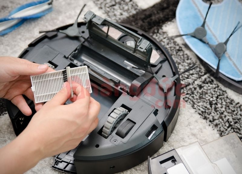 Vệ sinh robot hằng tuần
