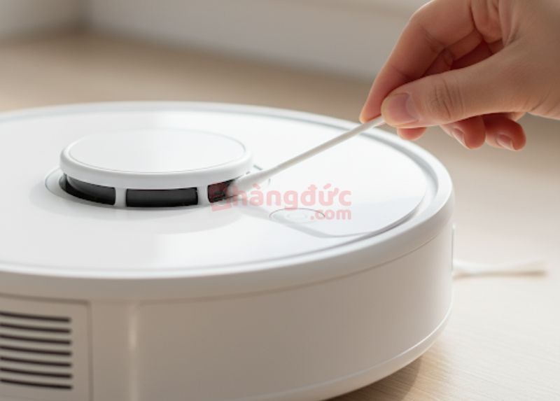 Với cảm biến laser LDS, hãy dùng tăm bông khô để lau nhẹ nhàng mắt phát và mắt nhận tia. Tuyệt đối không xoay tháp bằng tay!