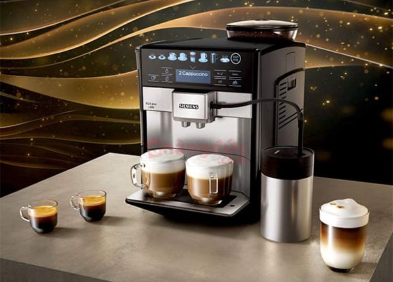 Máy pha cà phê tự động: Chỉ một nút chạm để thưởng thức ly cà phê yêu thích, tiện lợi và hiện đại.