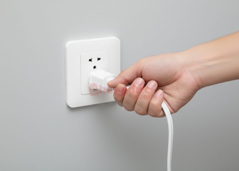 Quy tắc an toàn số 1: Luôn ngắt nguồn điện hoàn toàn trước khi bắt đầu kiểm tra.