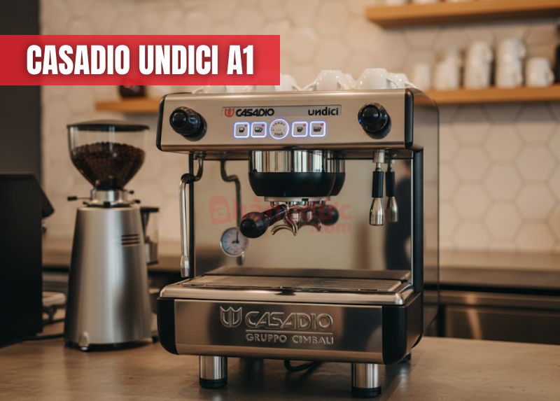 Casadio Undici A1: Khi chiếc máy pha cà phê cũng là một tác phẩm nghệ thuật, nâng tầm đẳng cấp cho quầy bar của bạn.