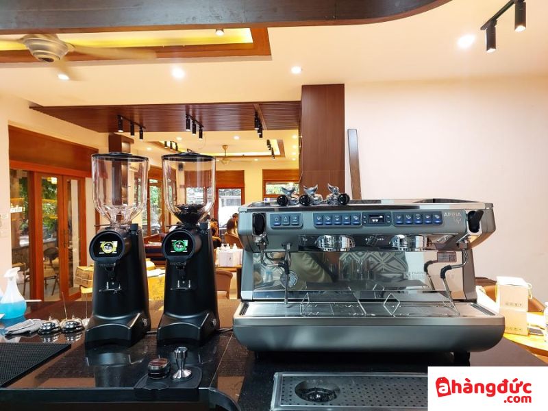 Bí quyết đứng sau sự thành công của quán cafe_ Hệ thống máy pha chuyên nghiệp