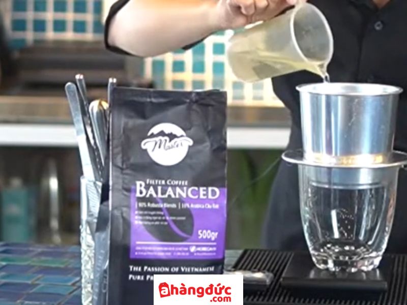 Bước 3_ Ủ đáy và bề mặt (Pre-wetting)