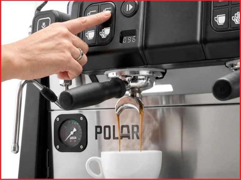 Giao diện điều khiển thông minh và trải nghiệm Barista 4.0