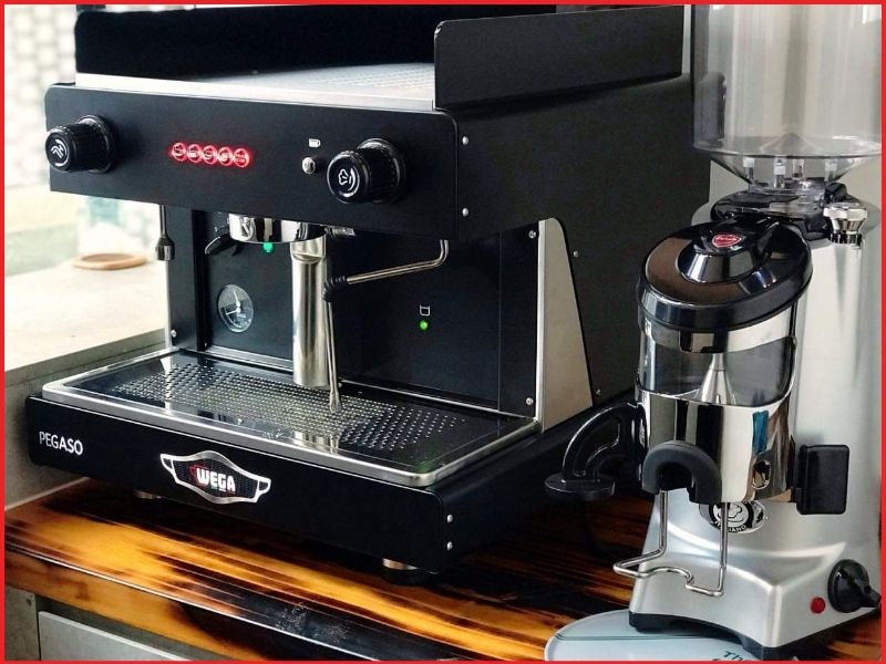 máy pha cà phê Wega Pegaso 1 group lại chinh phục các chủ quán Việt